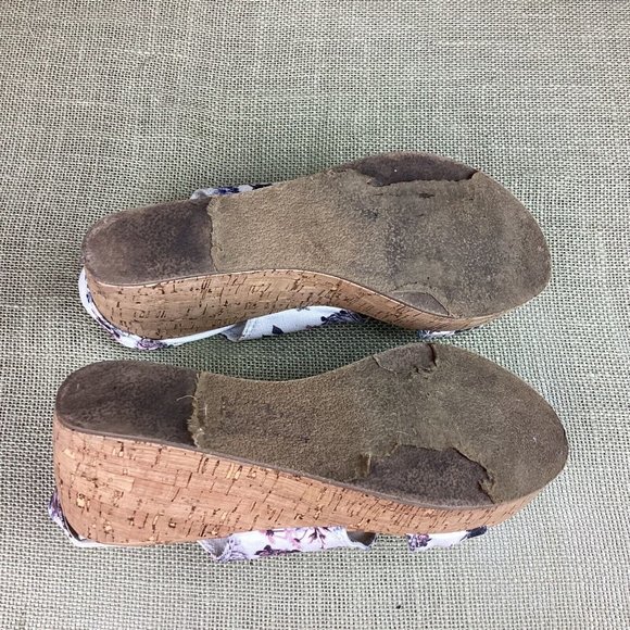 Blowfish Malibu Palmo Botanical Wedge Sandals - Picture 10 of 11